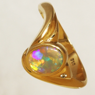 CUSTOM MADE 18k Yellow Gold Ring with a diamond and a SEMI BLACK OPAL Very rare and perfect Hexagonal Harlequin pattern